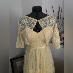 Vintage beautiful butter yellow maxi dress, small